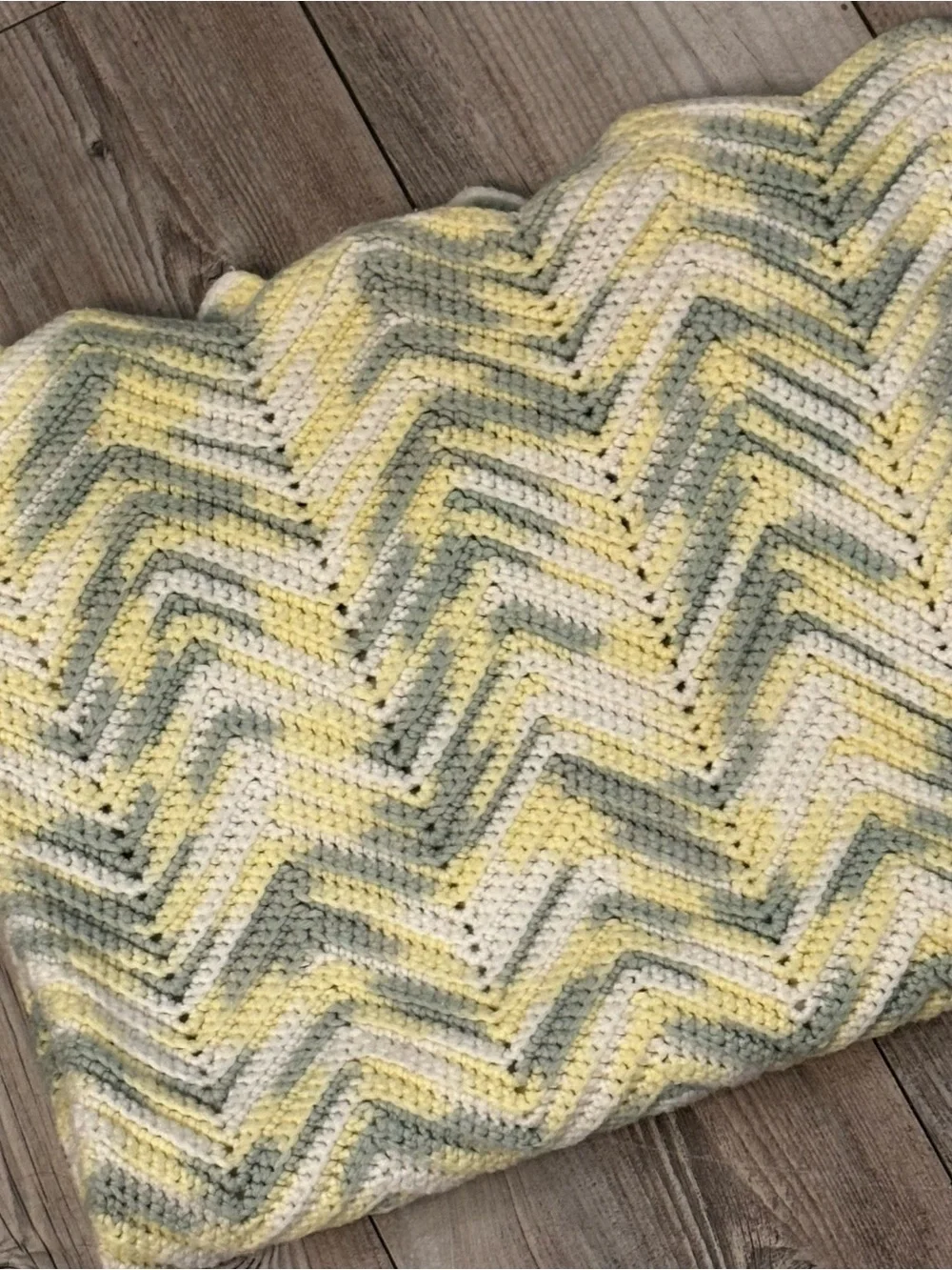 Handmade Chevron Baby Blanket in Yellow, Cream & Gray Ripple Stich Approx 30x30’